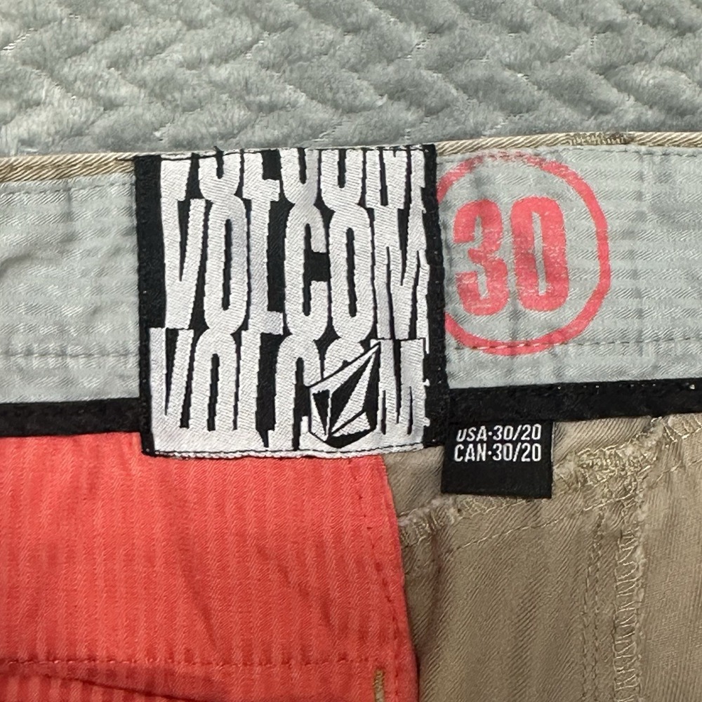 VIntage Volcom Shorts Men Size‎ 30 Chino Flat Front Skater Y2K Grunge Surf - Picture 5 of 10